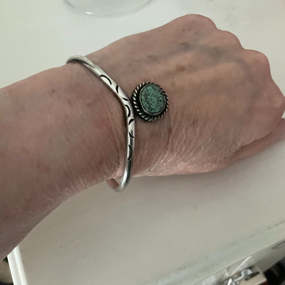 1960s Handmade Native American mountain turquoise bracelet - Picture 3 of 7